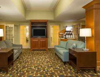 Lobi 2 Holiday Inn Express & Suites KALAMAZOO, an IHG Hotel