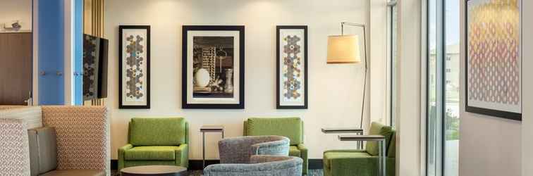 Lobby Holiday Inn Express & Suites WEST DES MOINES - JORDAN WEST, an IHG Hotel