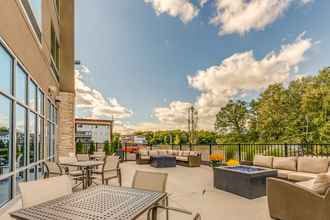 Common Space 4 Holiday Inn Express & Suites OKEMOS - UNIVERSITY AREA, an IHG Hotel