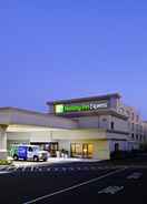 EXTERIOR_BUILDING Holiday Inn Express PHILADELPHIA AIRPORT, an IHG Hotel