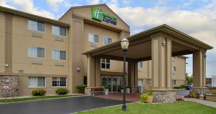 Bangunan Holiday Inn Express & Suites ST. JOSEPH, an IHG Hotel