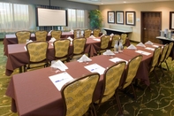 Functional Hall Holiday Inn Express & Suites LOGAN, an IHG Hotel