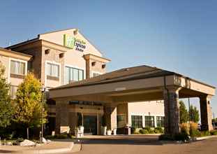 ภายนอกอาคาร 4 Holiday Inn Express & Suites LOGAN, an IHG Hotel