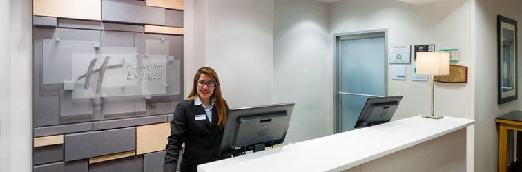 大廳 Holiday Inn Express NEW YORK CITY TIMES SQUARE by IHG, an IHG Hotel