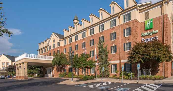 Exterior Holiday Inn Express STATE COLLEGE @WILLIAMSBURG SQ, an IHG Hotel