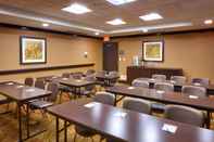 Functional Hall Staybridge Suites CHEYENNE, an IHG Hotel