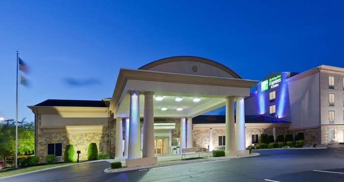 ภายนอกอาคาร Holiday Inn Express & Suites CHRISTIANSBURG, an IHG Hotel