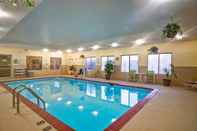 Hồ bơi Holiday Inn Express & Suites CHRISTIANSBURG, an IHG Hotel