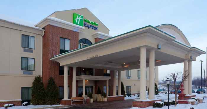 Bangunan Holiday Inn Express LORDSTOWN-NEWTON FALLS/WARREN, an IHG Hotel