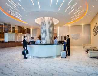 Lobi 2 Holiday Inn Express JAKARTA PLUIT CITYGATE, an IHG Hotel