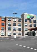 EXTERIOR_BUILDING Holiday Inn Express & Suites CLARION, an IHG Hotel