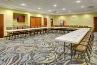 Functional Hall Holiday Inn Express & Suites CHARLESTON NW - CROSS LANES, an IHG Hotel