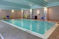 Swimming Pool Holiday Inn Express & Suites CHARLESTON NW - CROSS LANES, an IHG Hotel