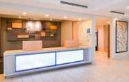 Lobby 6 Holiday Inn Express & Suites PARKERSBURG - MINERAL WELLS, an IHG Hotel