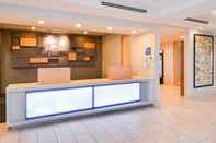 Lobby Holiday Inn Express & Suites PARKERSBURG - MINERAL WELLS, an IHG Hotel