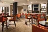 Bar, Cafe and Lounge Crowne Plaza DALLAS LOVE FIELD - MED AREA, an IHG Hotel