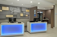 Lobby Holiday Inn Express & Suites COLUMBUS NORTH, an IHG Hotel