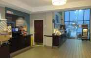 Lobi 4 Holiday Inn Express & Suites YOUNGSTOWN (N. LIMA/BOARDMAN), an IHG Hotel