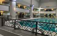 Swimming Pool 3 Holiday Inn & Suites CHICAGO NORTH SHORE (SKOKIE), an IHG Hotel