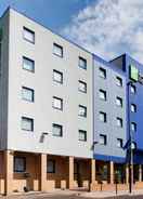 2 minute walk from the North Acton tube station Holiday Inn Express LONDON - PARK ROYAL, an IHG Hotel