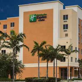 Hotel Exterior 1 Holiday Inn Express & Suites FORT LAUDERDALE AIRPORT SOUTH by IHG, an IHG Hotel, Nova Southeastern University Hotels
