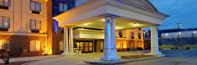 Exterior Holiday Inn Express & Suites LANCASTER, an IHG Hotel