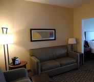 Others 2 Holiday Inn Express & Suites LANCASTER, an IHG Hotel