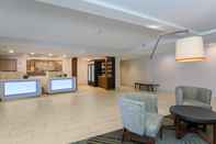 ล็อบบี้ Holiday Inn Express MILWAUKEE-WEST MEDICAL CENTER, an IHG Hotel