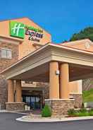 EXTERIOR_BUILDING Holiday Inn Express Hotel & Suites RIPLEY, an IHG Hotel