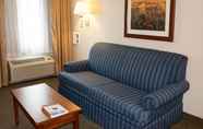 Common Space 6 Candlewood Suites KALAMAZOO