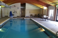 Swimming Pool Staybridge Suites SPRINGFIELD-SOUTH, an IHG Hotel