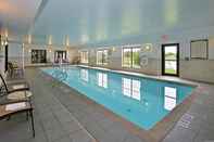 Swimming Pool Staybridge Suites WEST DES MOINES, an IHG Hotel