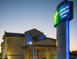 ภายนอกอาคาร 2 Holiday Inn Express & Suites WAUSEON, an IHG Hotel