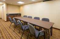 Functional Hall Holiday Inn Express & Suites WAUSEON, an IHG Hotel