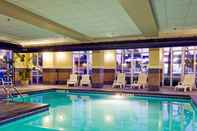 Kolam Renang Holiday Inn Express & Suites COLUMBIA-FORT JACKSON, an IHG Hotel