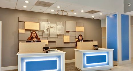 Lobby 2 Holiday Inn Express & Suites IRVING CONV CTR - LAS COLINAS by IHG, an IHG Hotel