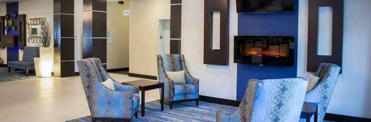 ล็อบบี้ Holiday Inn Express & Suites EDWARDSVILLE, an IHG Hotel