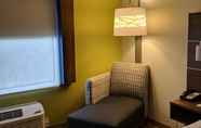 Common Space 3 Holiday Inn Express & Suites CLAYPOOL HILL (RICHLANDS AREA), an IHG Hotel