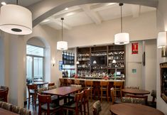 Bar, Cafe and Lounge 6 Holiday Inn MANHATTAN 6TH AVE - CHELSEA by IHG, an IHG Hotel