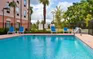 Swimming Pool 5 Holiday Inn Express & Suites ORLANDO-OCOEE EAST, an IHG Hotel