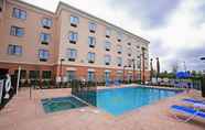 Swimming Pool 6 Holiday Inn Express & Suites ORLANDO-OCOEE EAST, an IHG Hotel