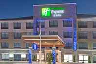 Exterior Holiday Inn Express & Suites UNIONTOWN, an IHG Hotel