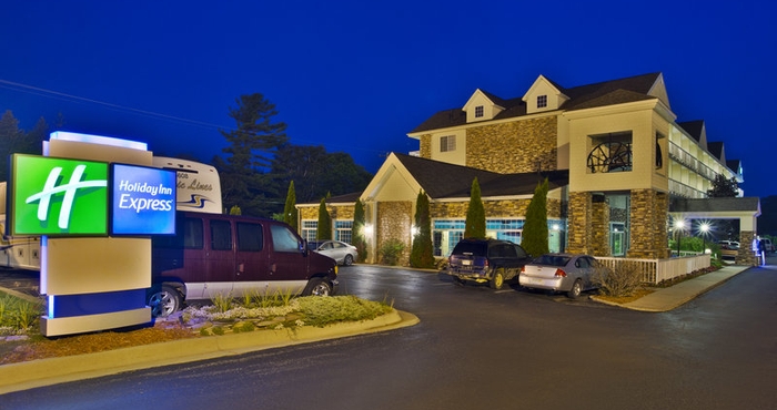 Exterior Holiday Inn Express MACKINAW CITY, an IHG Hotel