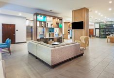 Lobby 4 Holiday Inn & Suites MCKINNEY - N ALLEN by IHG, an IHG Hotel