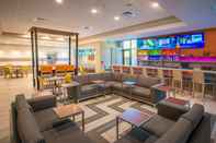 Bar, Kafe, dan Lounge Holiday Inn PENSACOLA - UNIVERSITY AREA, an IHG Hotel