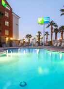 SWIMMING_POOL Holiday Inn Express Las Vegas South, an IHG Hotel