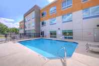 Swimming Pool Holiday Inn Express BETHLEHEM, an IHG Hotel