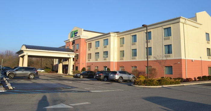 ภายนอกอาคาร Holiday Inn Express & Suites SELINSGROVE - UNIVERSITY AREA, an IHG Hotel