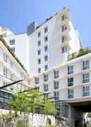 Quiet and sunny terrace to enjoy drinks after a long day Holiday Inn Express MARSEILLE - SAINT CHARLES, an IHG Hotel