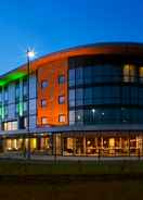 Holiday Inn Salisbury-Stonehenge. Free parking Holiday Inn SALISBURY - STONEHENGE, an IHG Hotel